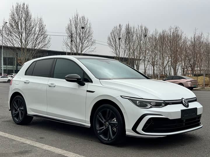 Фото 3 - Volkswagen Golf