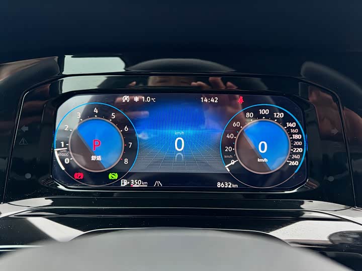 Фото 7 - Volkswagen Golf