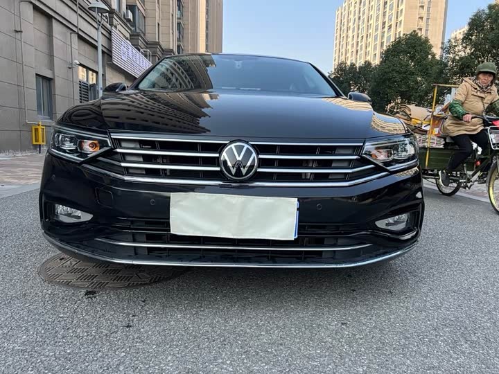 Фото 2 - Volkswagen Magotan