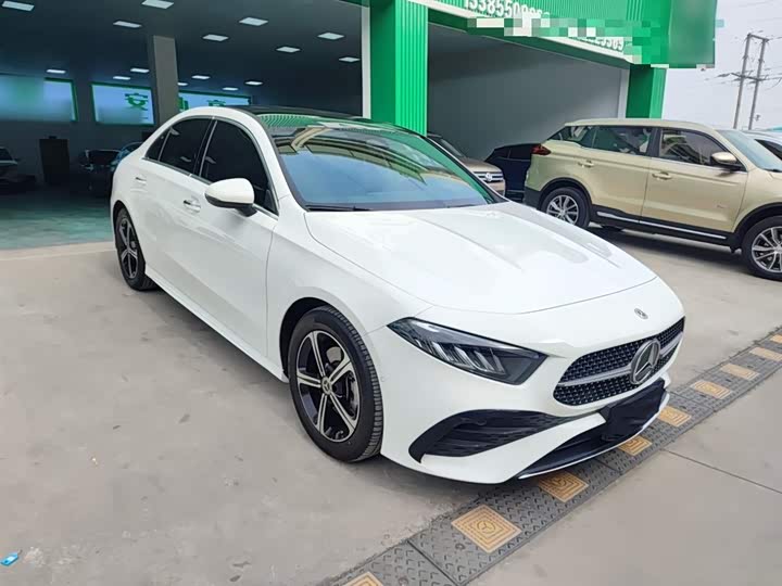 Фото 4 - Mercedes-Benz A-Class