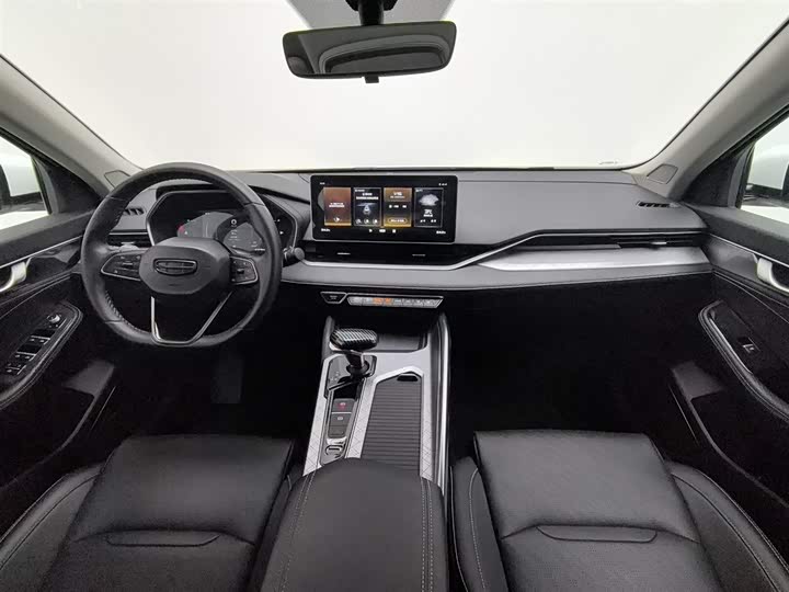 Фото 5 - Geely Preface