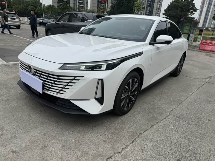 Фото 1 - Changan Eado Plus