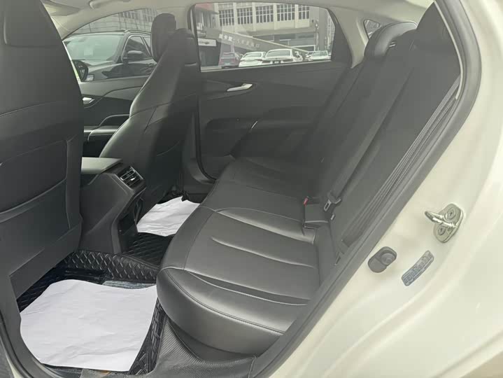 Фото 8 - Changan Eado Plus