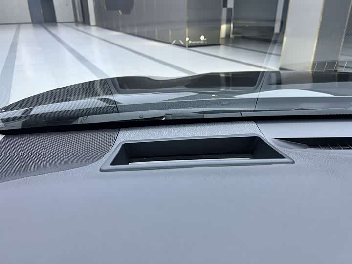 Фото 9 - Toyota Camry