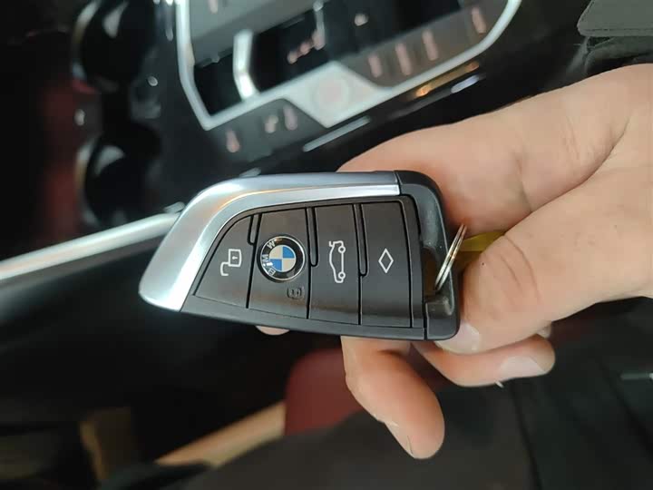 Фото 9 - BMW 3 Series