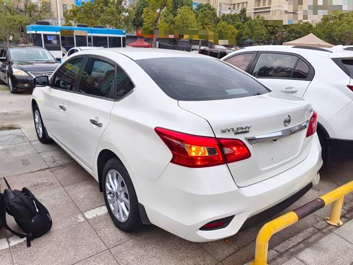 Фото 5 - Nissan Sylphy