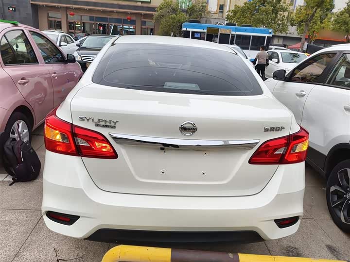 Фото 6 - Nissan Sylphy