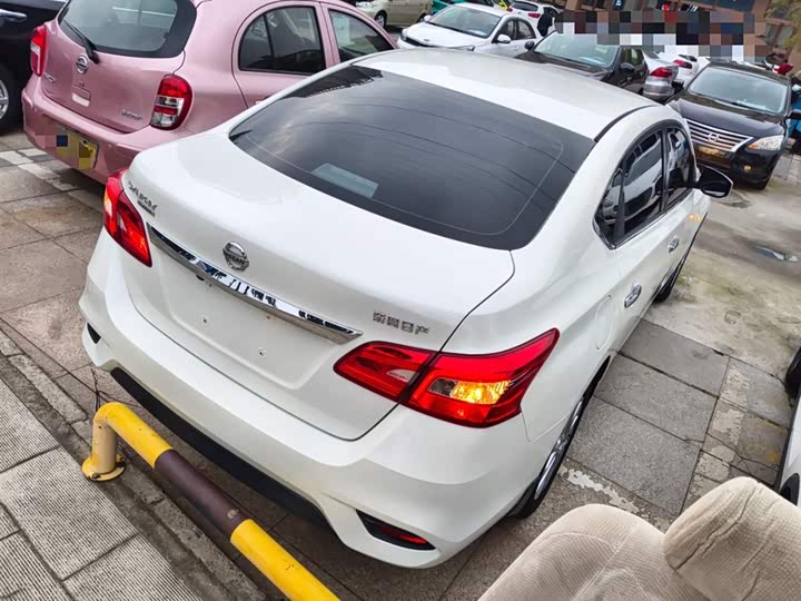 Фото 7 - Nissan Sylphy