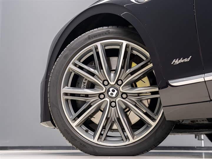 Фото 5 - Bentley Flying Spur Hybrid