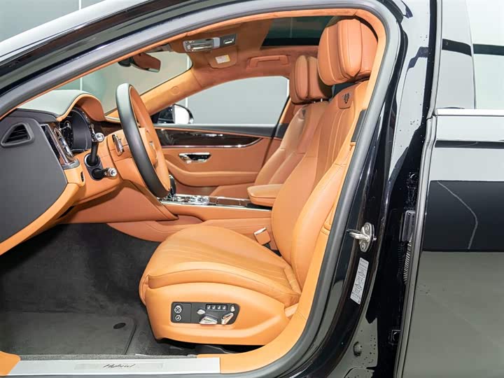 Фото 9 - Bentley Flying Spur Hybrid