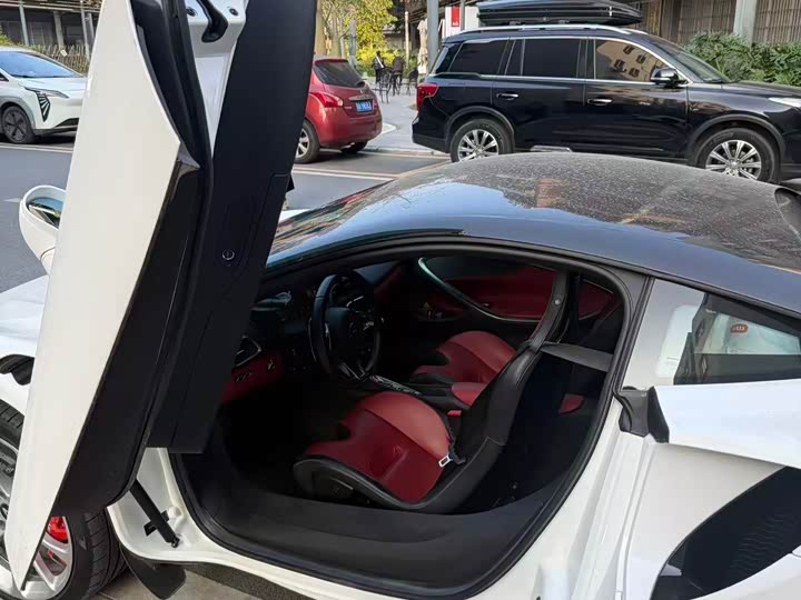 Фото 6 - McLaren Artura