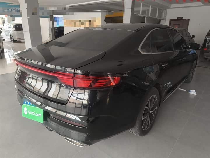 Фото 7 - Geely Preface