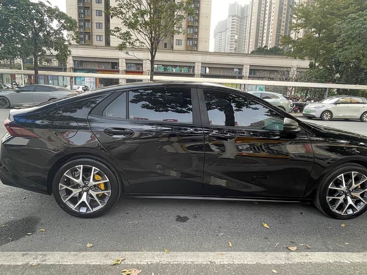 Фото 4 - GAC Trumpchi Empow R