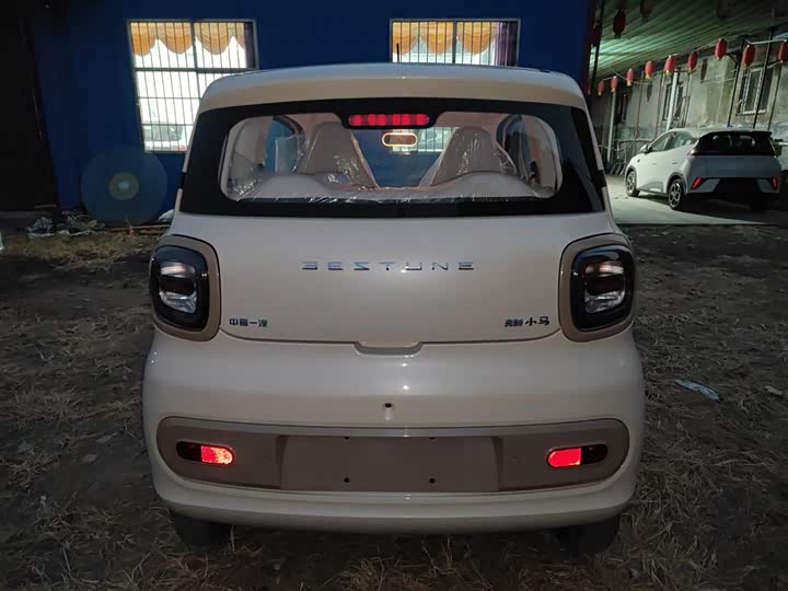 Фото 6 - Bestune Pony