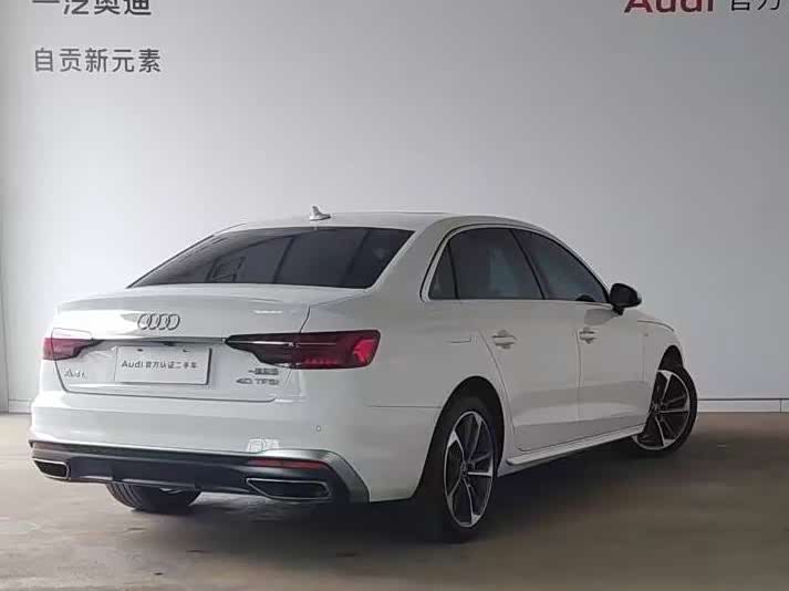 Фото 3 - Audi A4L