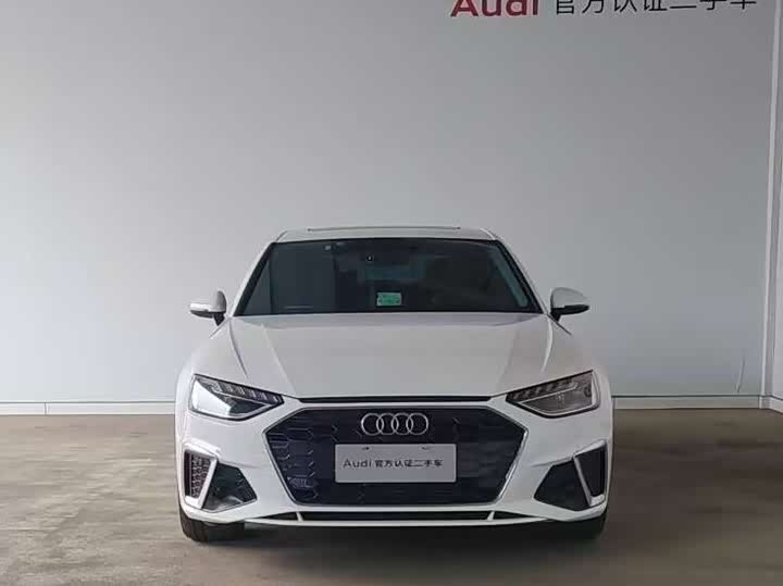 Фото 8 - Audi A4L