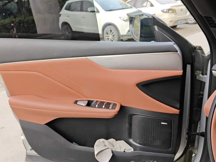 Фото 7 - Changan Deepal S05