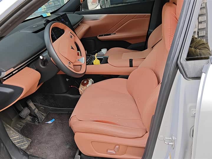 Фото 9 - Changan Deepal S05