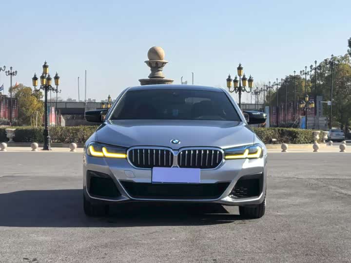 Фото 2 - BMW 5 Series