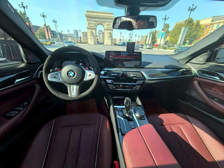 Фото 5 - BMW 5 Series