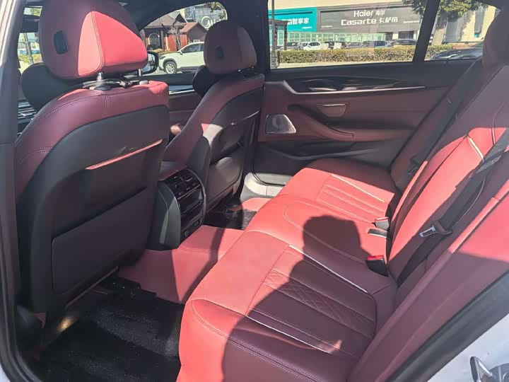 Фото 6 - BMW 5 Series