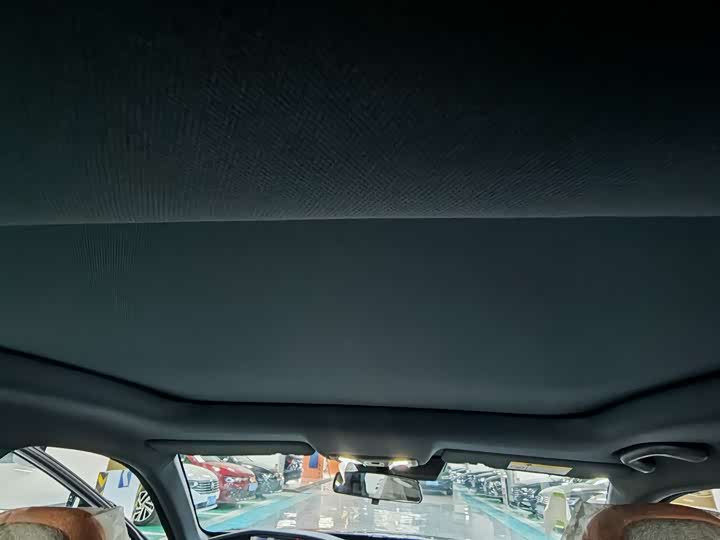 Фото 7 - Changan UNI-V