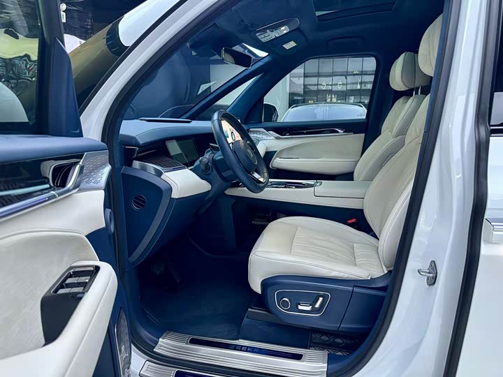 Фото 7 - Zeekr 009