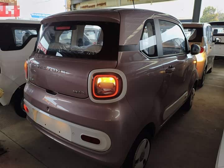 Фото 7 - Bestune Pony