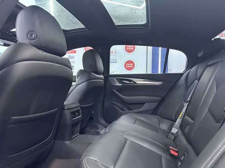 Фото 6 - Cadillac CT5