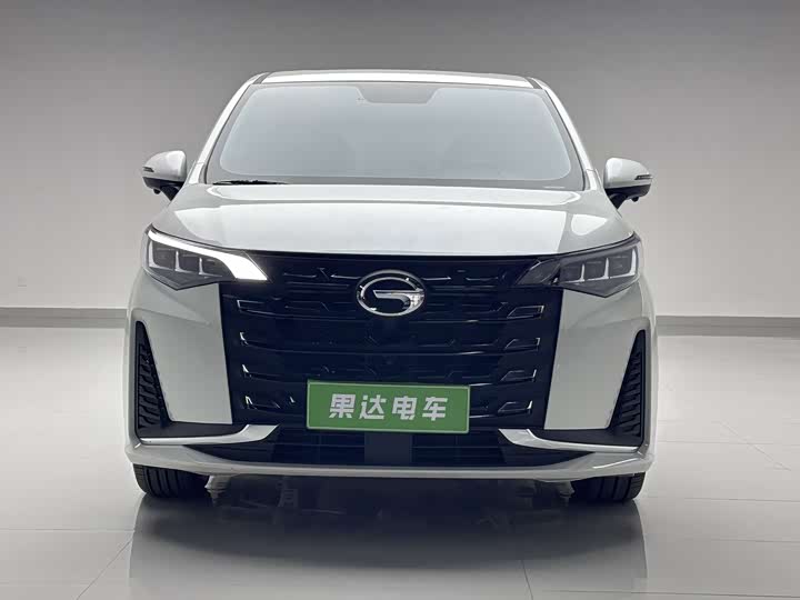 Фото 2 - GAC Trumpchi M6