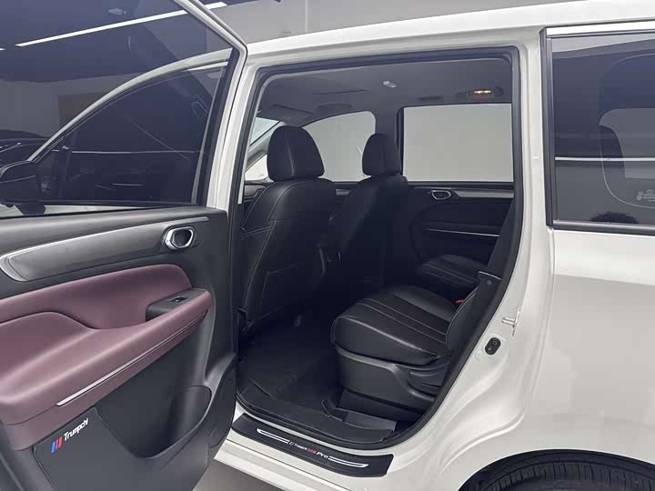 Фото 9 - GAC Trumpchi M6