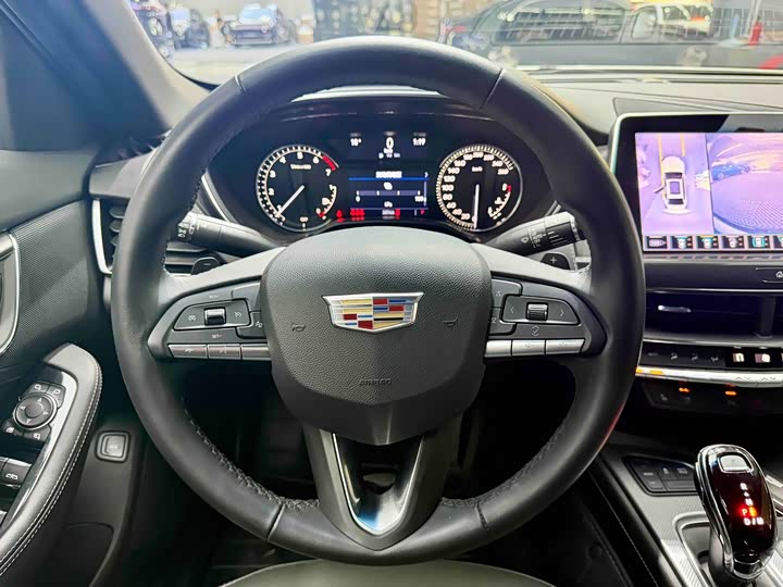 Фото 8 - Cadillac CT5