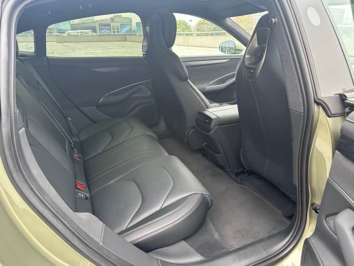 Фото 9 - Xiaomi SU7