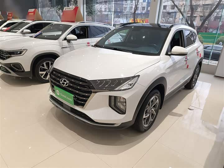 Фото 1 - Hyundai Tucson L