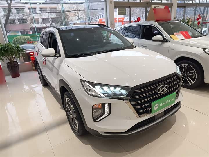 Фото 4 - Hyundai Tucson L