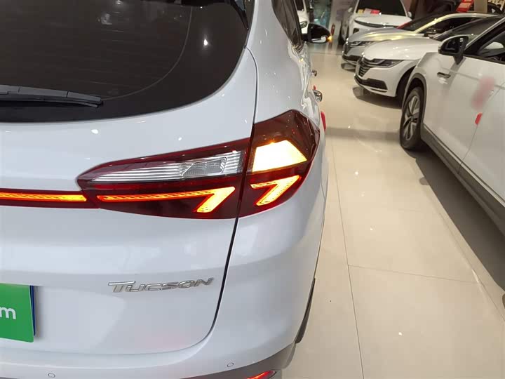 Фото 8 - Hyundai Tucson L