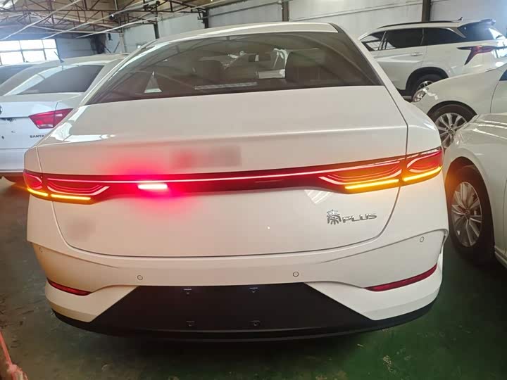 Фото 6 - BYD Qin Plus