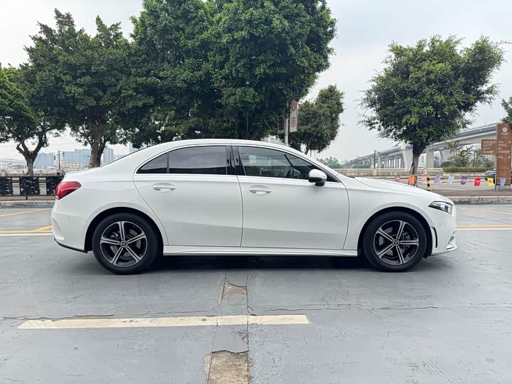 Фото 4 - Mercedes-Benz A-Class