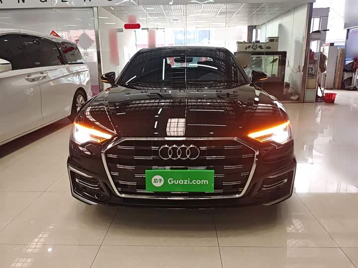 Фото 3 - Audi A6L