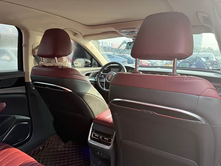 Фото 9 - Hongqi H5