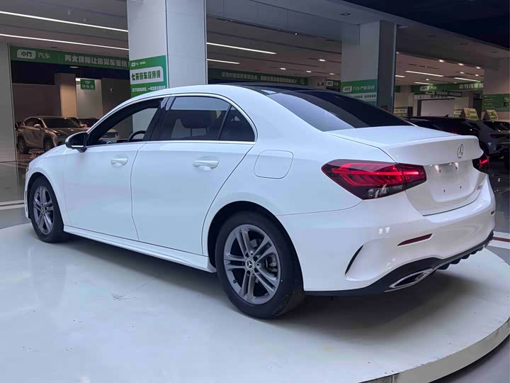 Фото 4 - Mercedes-Benz A-Class