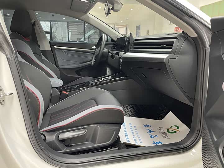 Фото 7 - Volkswagen Lamando L