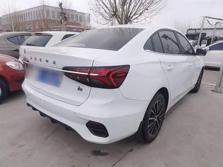 Фото 7 - Roewe i5