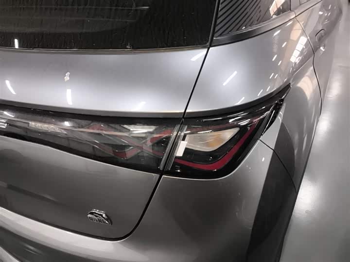 Фото 8 - BYD Dolphin