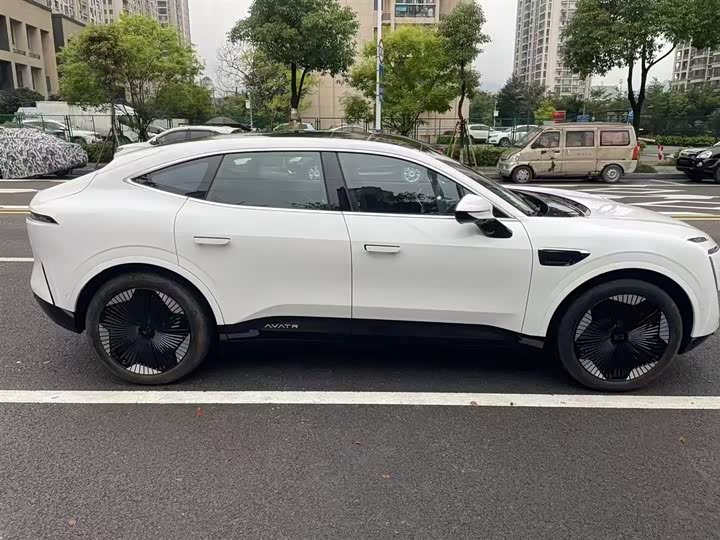 Фото 3 - Avatr 11