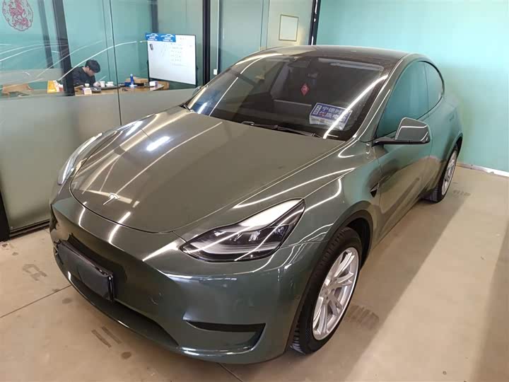 Фото 2 - Tesla Model Y