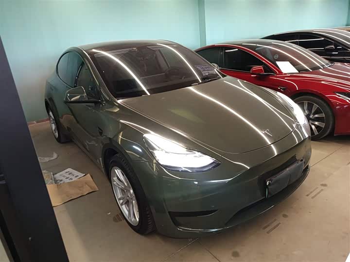 Фото 4 - Tesla Model Y