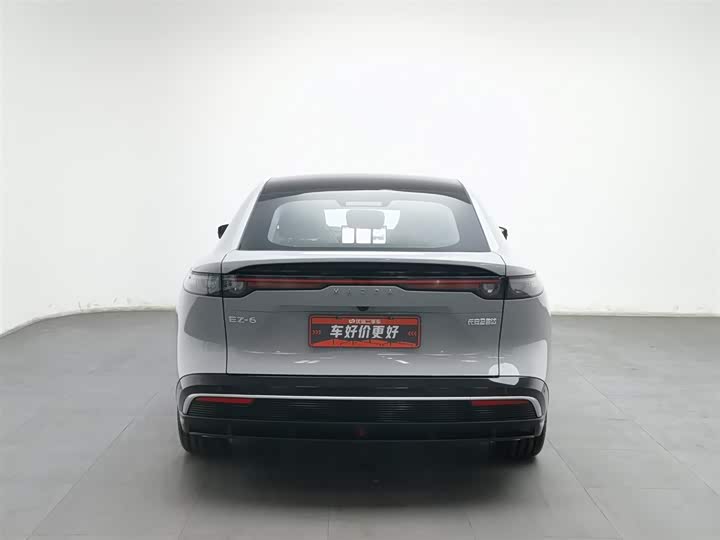 Фото 4 - Mazda EZ-6