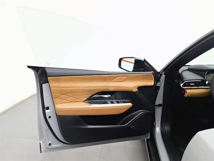 Фото 8 - Mazda EZ-6