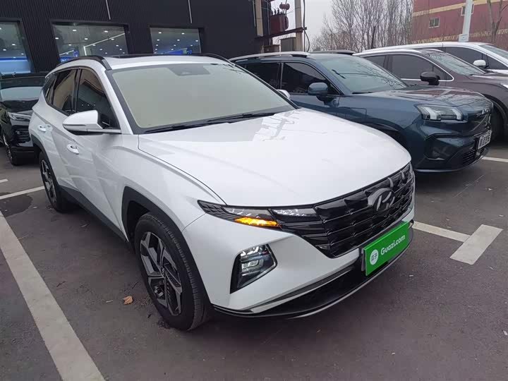 Фото 4 - Hyundai Tucson L